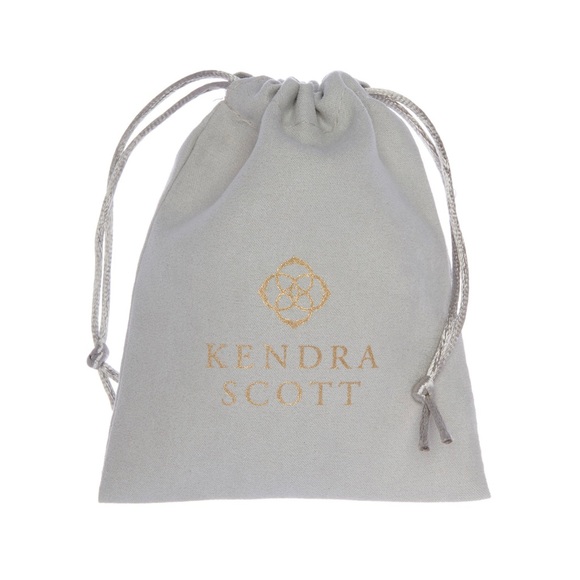 KENDRA SCOTT • Gold Sophee Heart Drop Earrings - Picture 3 of 4